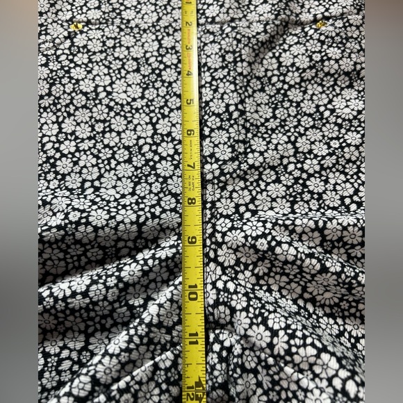 Michael Kors Black & White Floral Pull on Stretch Pants Cropped Women’s Size XL - Picture 4 of 8